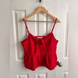 Red cropped top with tie so cute! XL